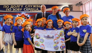 В СПСЧ ФПС ГПС Главного управления МЧС России по Камчатскому краю провели экскурсию для детей из пожарного отряда «Дозор».